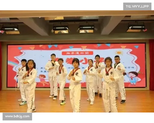 世界跆拳道文化周闭幕式举行非遗传承人颁奖典礼彰显传统文化魅力